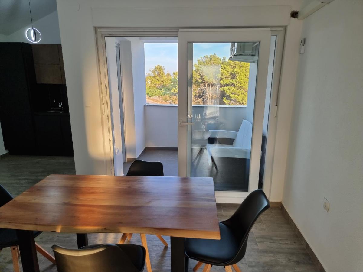 Aksa Residences Vir Esterno foto